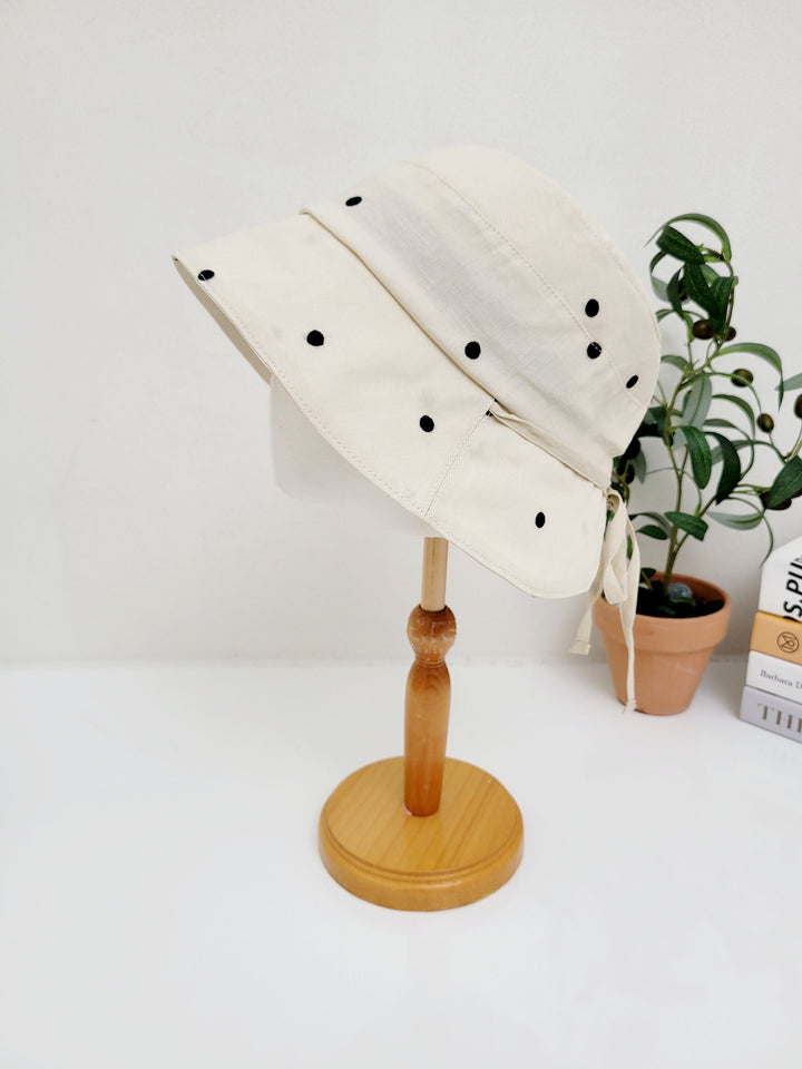 LINEN-DOTTED