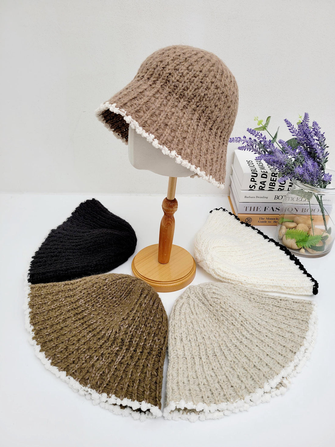 VINTAGE KNITTED BEANIE